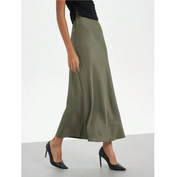 Green Satin A-Line Skirt High Waisted Long - Picture 6 of 8